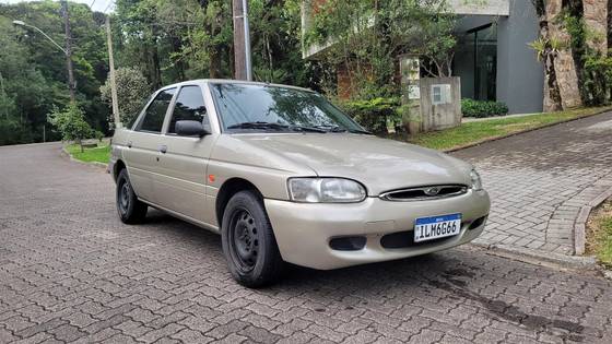 FORD ESCORT 1.8 I GL 16V GASOLINA 4P MANUAL FORD ESCORT 1.8 I GL 16V GASOLINA 4P MANUAL